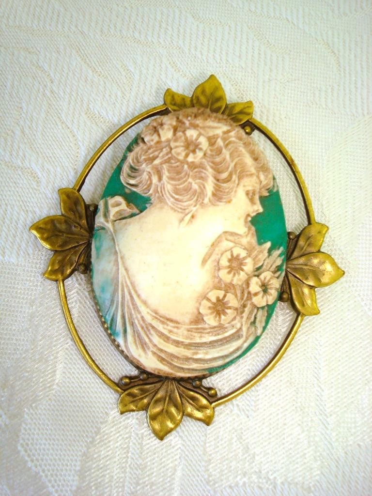 Vintage Nouveau Revival High Relief Teal Cream Cameo Lady Flowers Brooch KJ