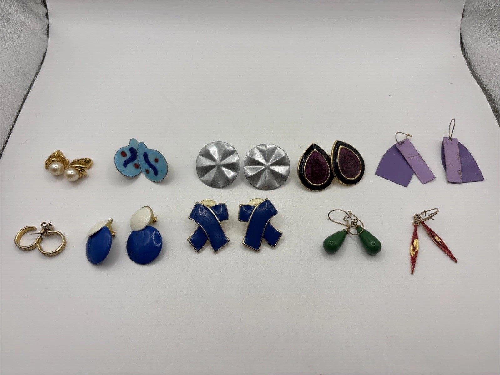 Vintage Retro 70s 80s Assorted Earrings Set Of 10 Multi Sizes And Colors