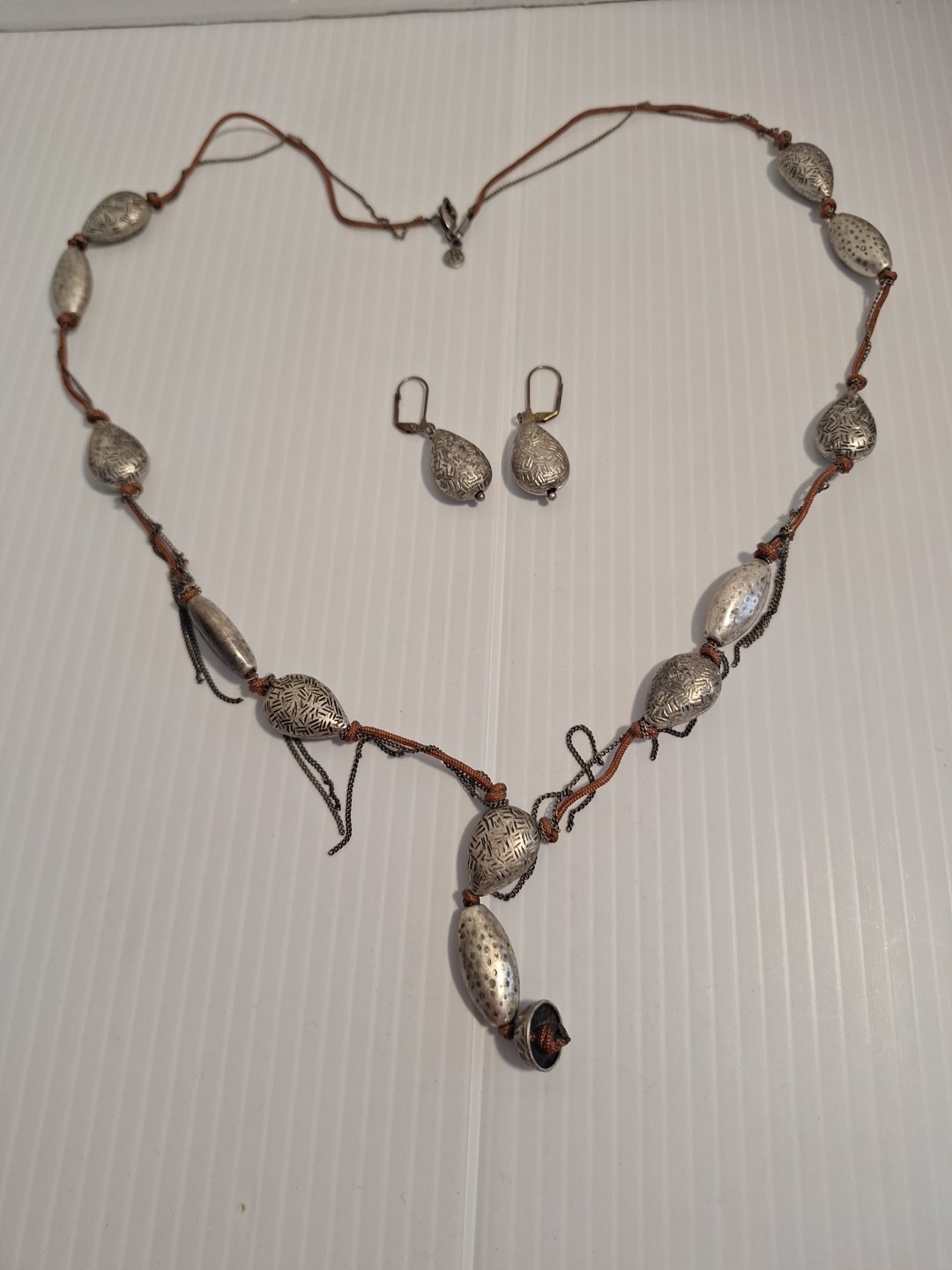 Vtg Xc by Liz Claiborne Y Necklace Earrings Set Silvertone (No Tassel) Pewter?