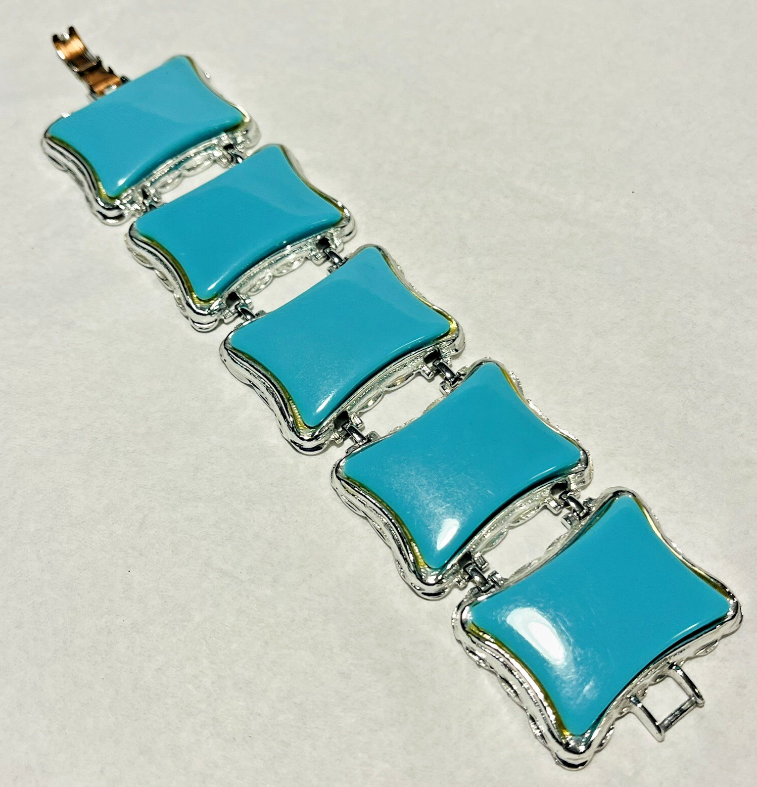 Vintage Mid Century Wide Chunky Turquoise Blue Plastic Metal Link 7.5″ Bracelet