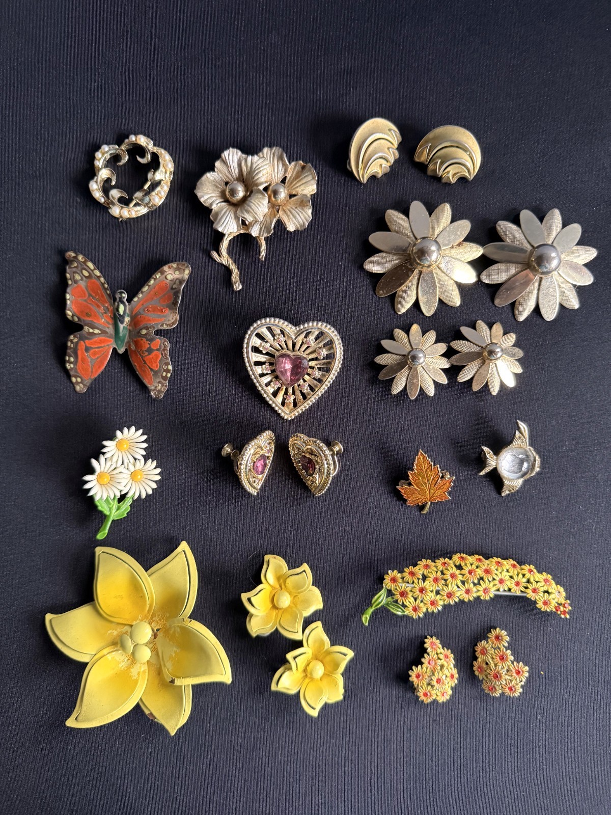 21 -pc Vintage Lot of Rhinestone & Other Brooches and some Matching Earrings