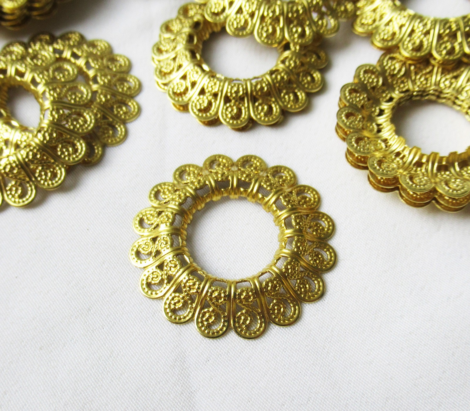 50pcs Arched Circle Brass Filigree Stamping 29mm DIY Jewelry Findings