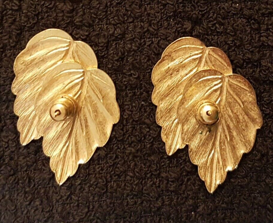 Fall Leaves Pierced Earrings VTG Nickel Free Gold Plate stud posts 1.25″
