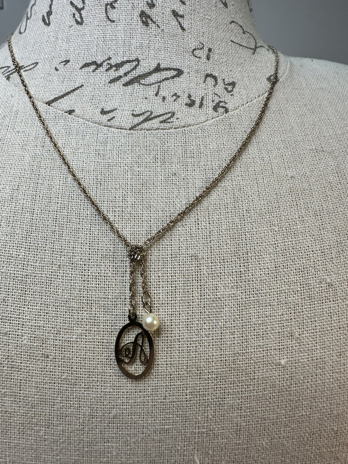 Vintage 80’s Avon Initial “A” Faux Pearl Pendant Gold-Tone Necklace Signed 21”