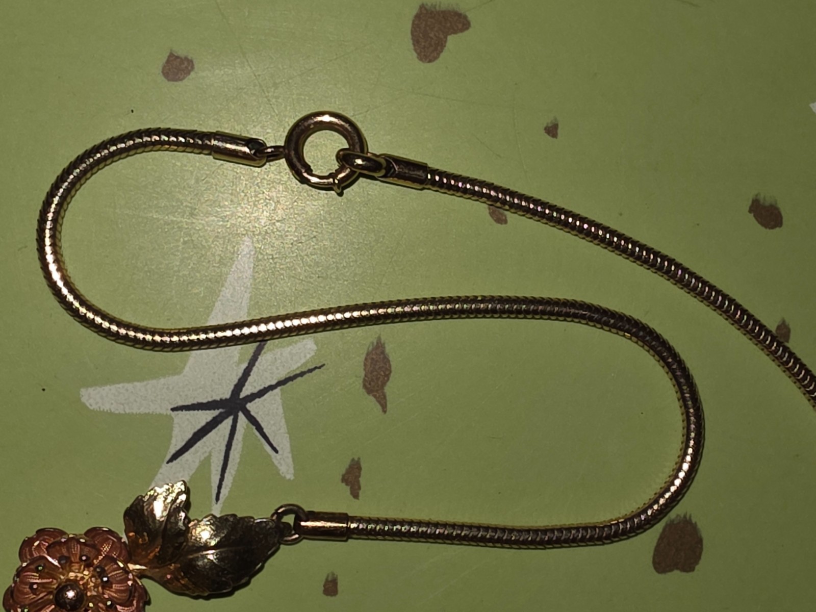 Vintage Krementz Signed 2 Tone Rose/Gold Dainty Flower Leaves Choker Necklace