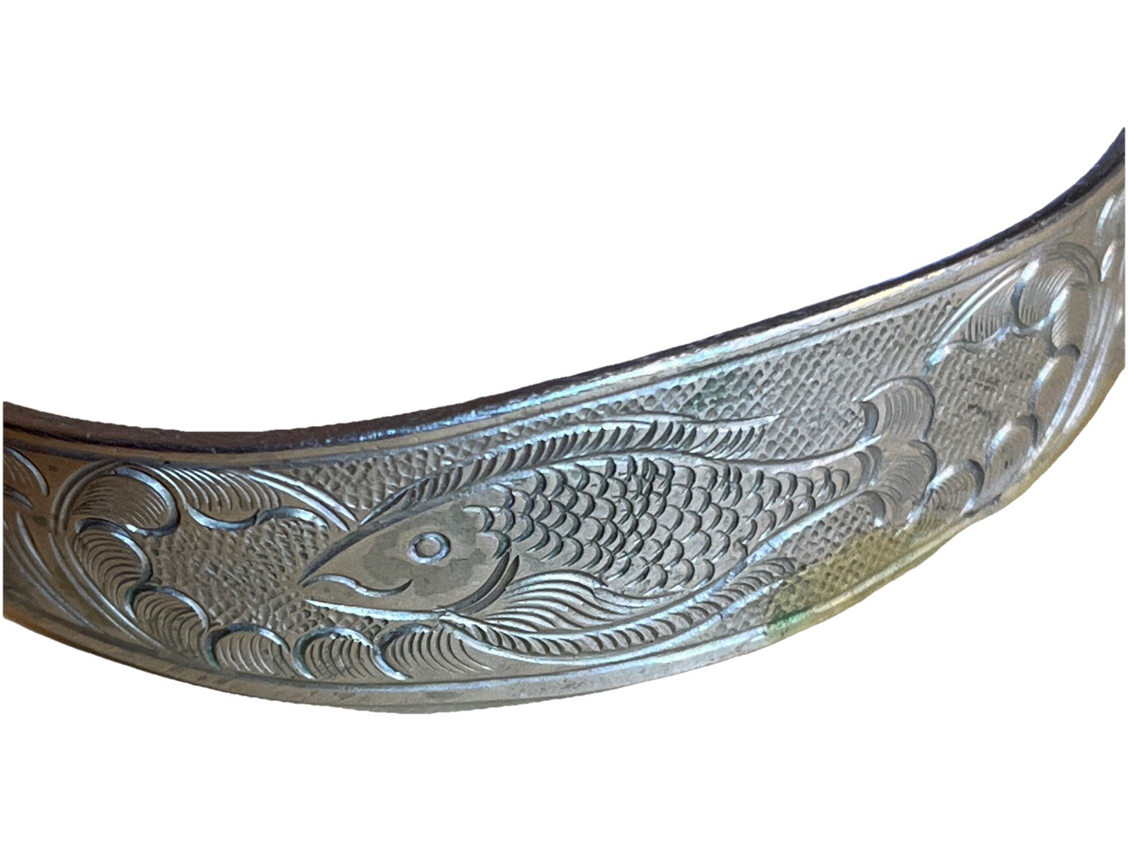 Vtg Unusual Engraved Fish & Waves Design Silver Cuff Bracelet Turn Tail Tips