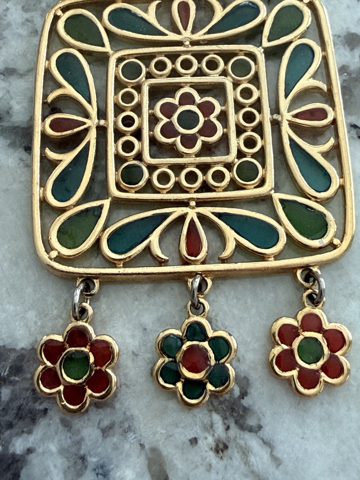 Trifari Plique a Jour Necklace Gold Tone Red Green Stained Glass Pendant Vintage