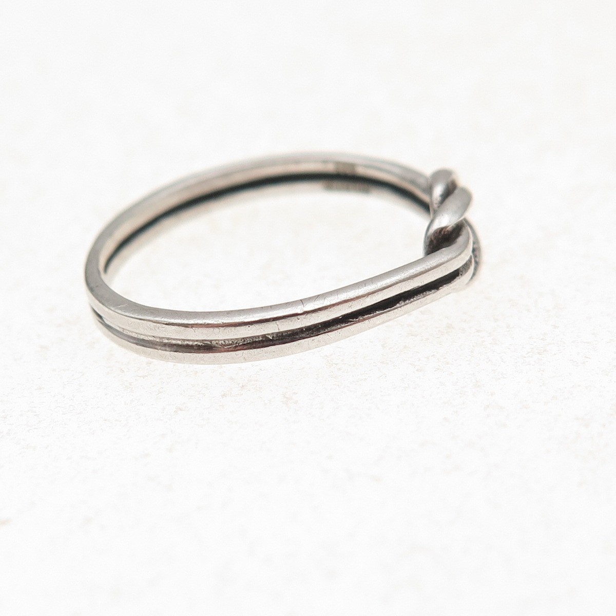 James Avery 925 Sterling Silver Vintage Love Knot Oxidized Ring Size 6.75