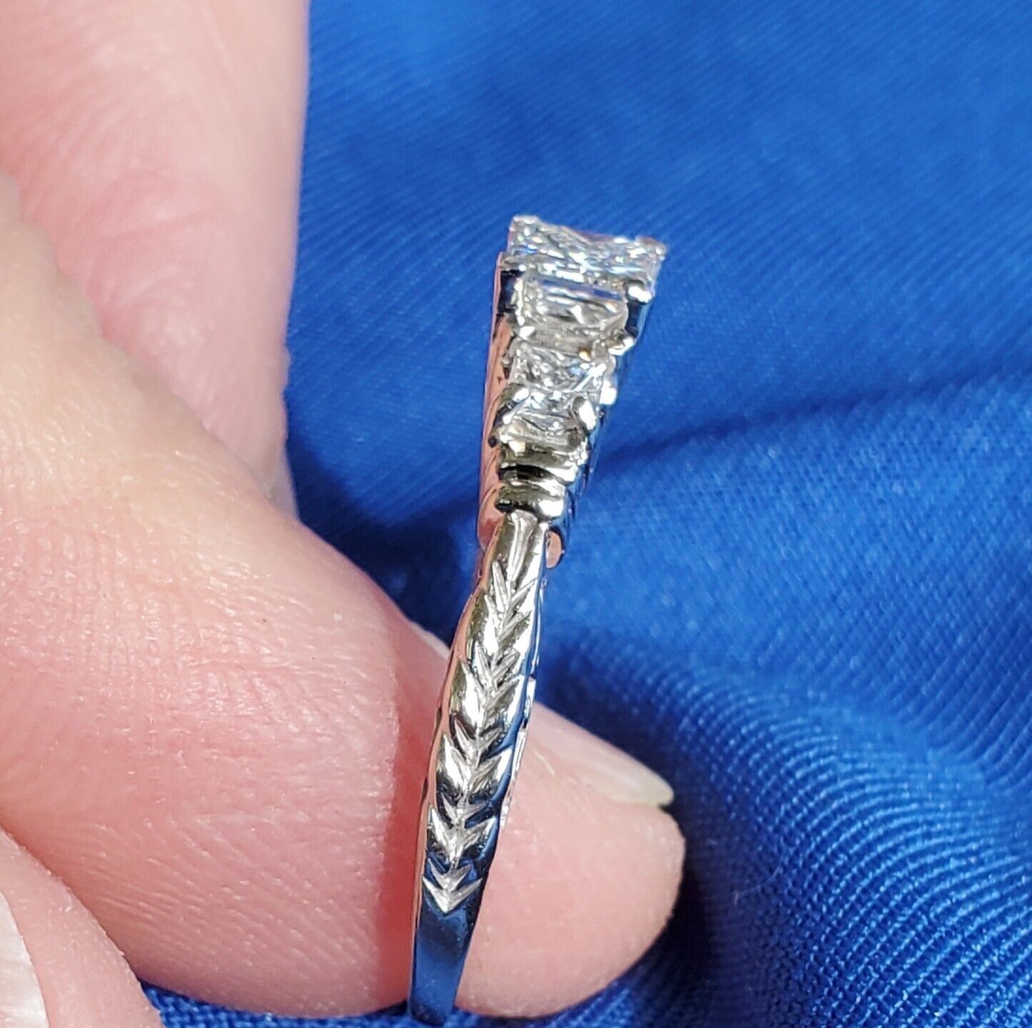 Original EARTH MINED DIAMOND Princess Engagement Ring 3 Stone Solitaire 14K GOLD