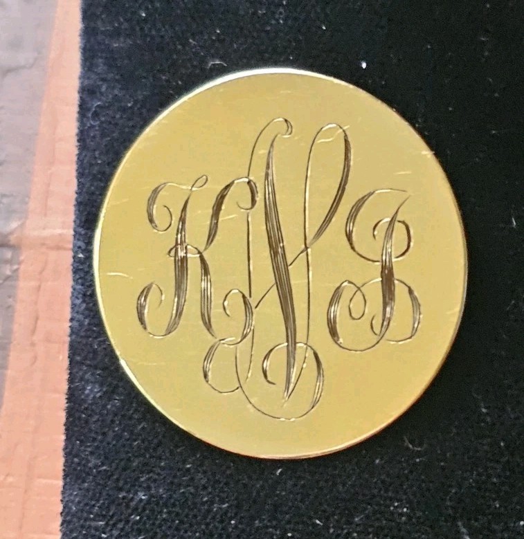 Van Dell Monogram Brooch KJN Signed 1/20th 12K Gold Filled Round Pin 1.125″ Vtg