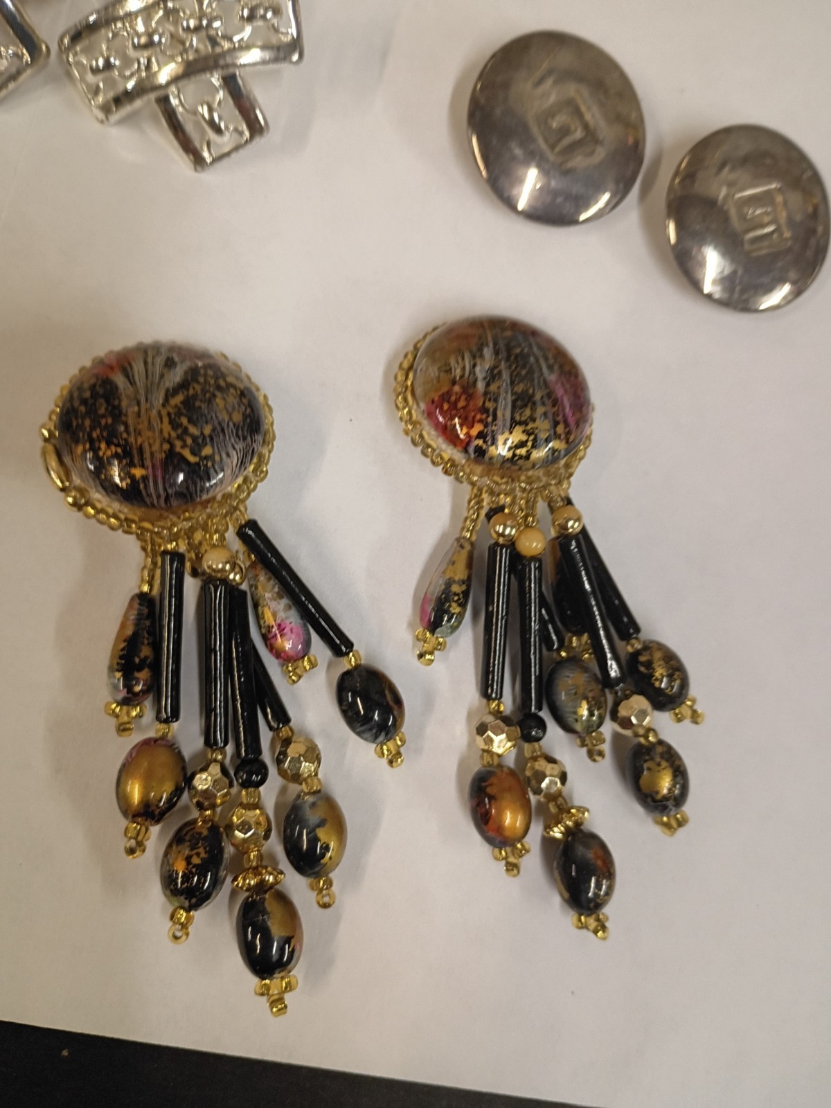 Women’s Vintage Clip-On Earrings 21 Pairs