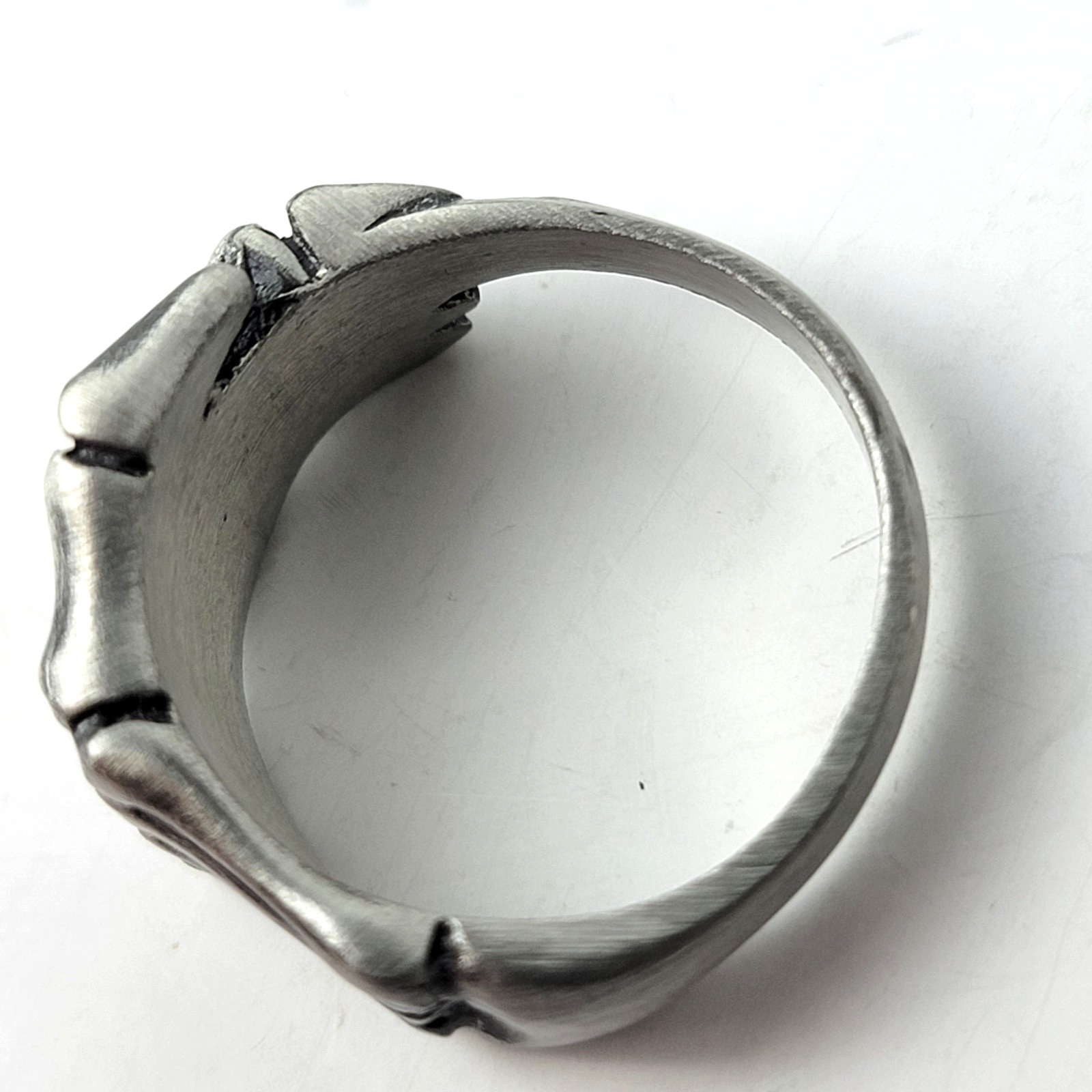 Vintage Pewter Skeleton Hand Wrap Ring Size 8 Gothic Biker Punk Skull Bone