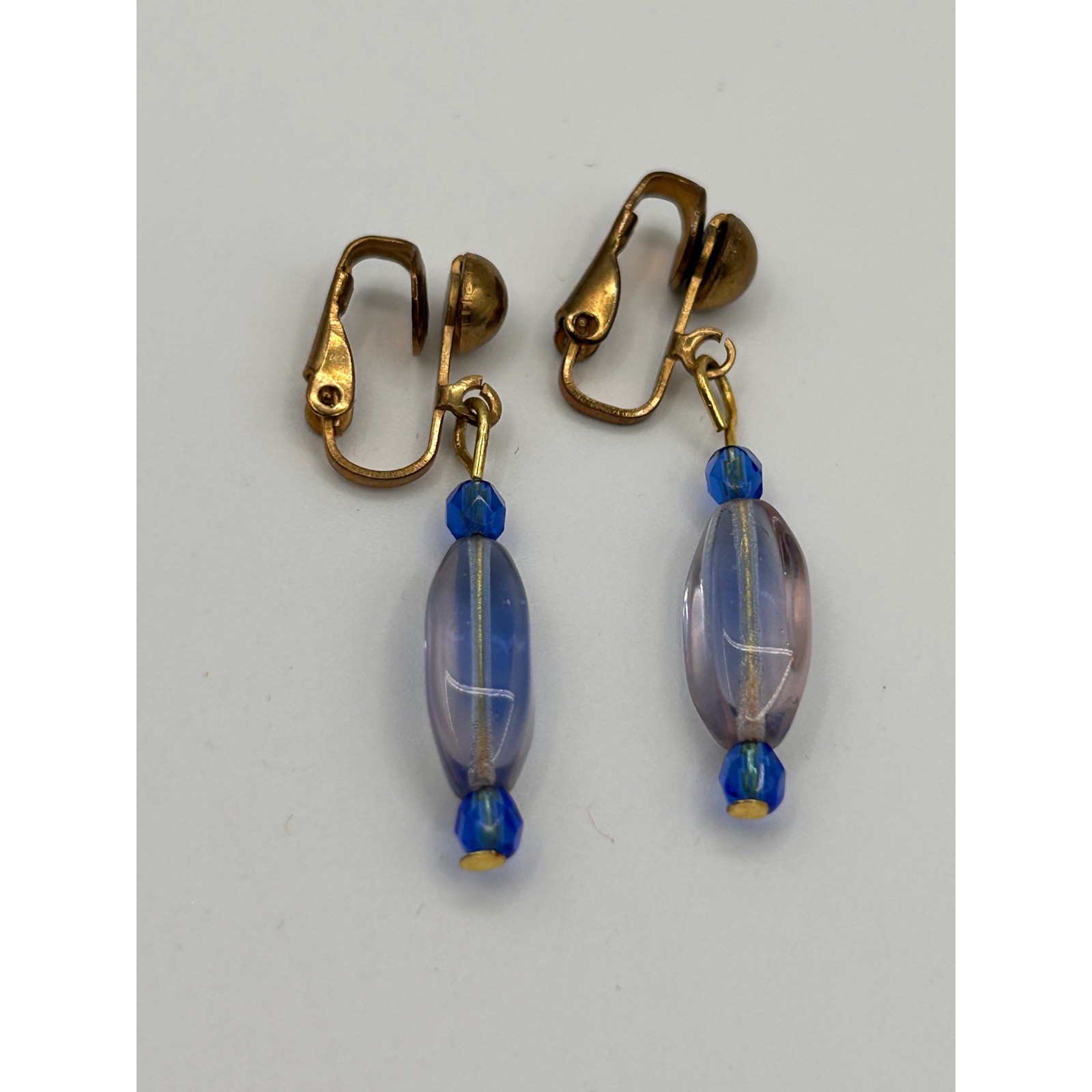 Vintage Gold Tone Blue Clear Beaded Dangle Drop Clip On Earrings