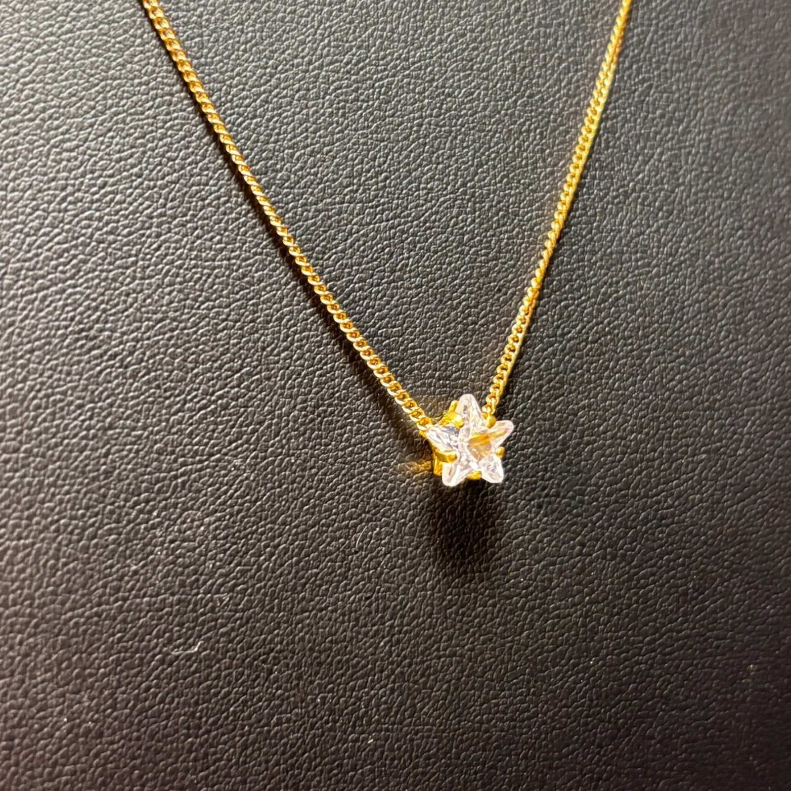 Pendant Necklace Gold Tone Delicate Star Rhinestone Pendant