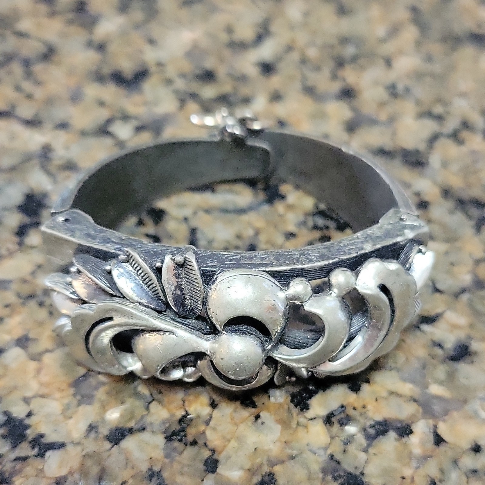 Vintage Silver Tone Metal Bangle Bracelet Push Lock Closure No Stone