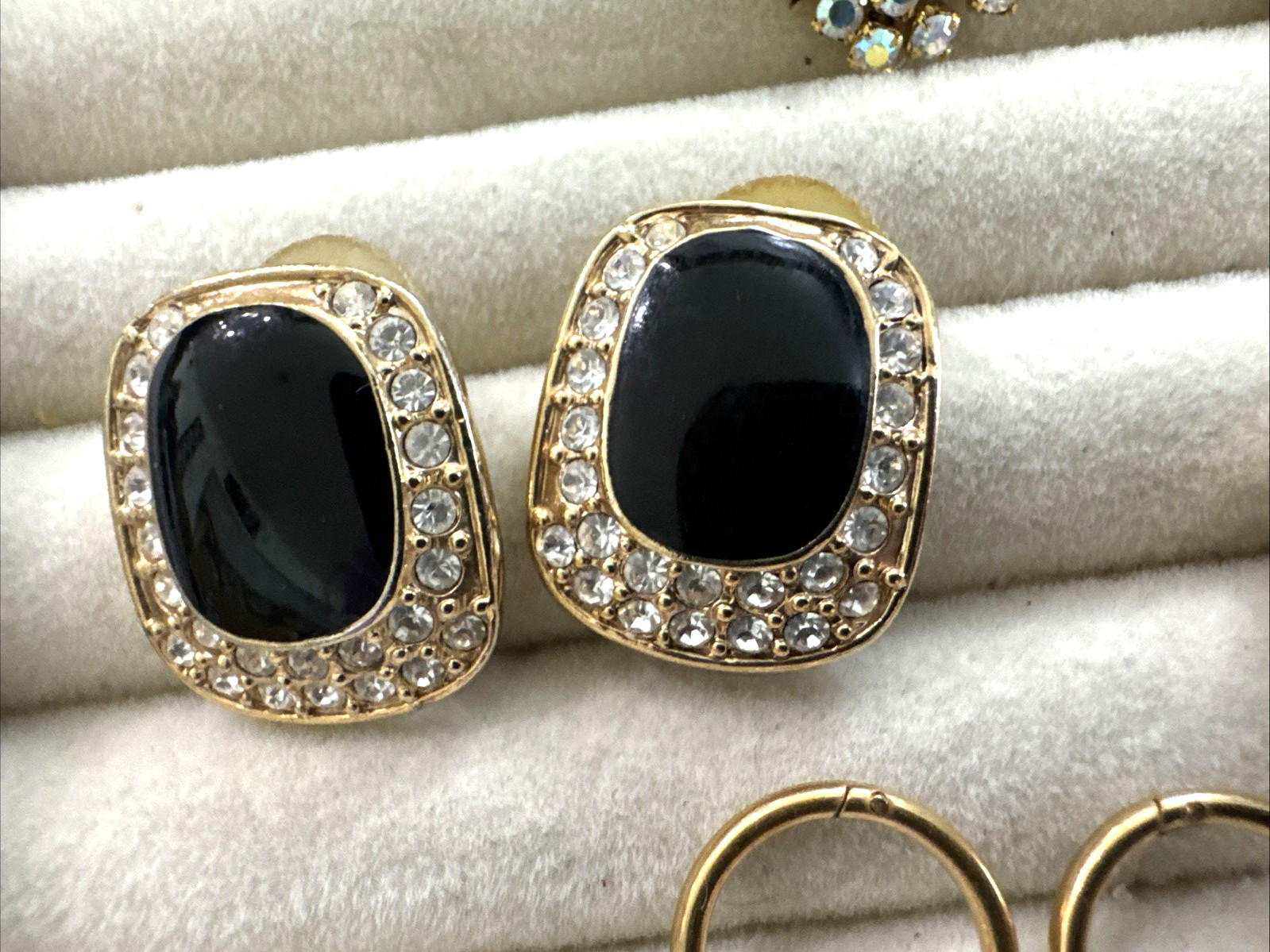 Lot 7 Pair Brutalist Earrings ROMAN Gold Vintage Movie Star Pearl 90s Anne Klein