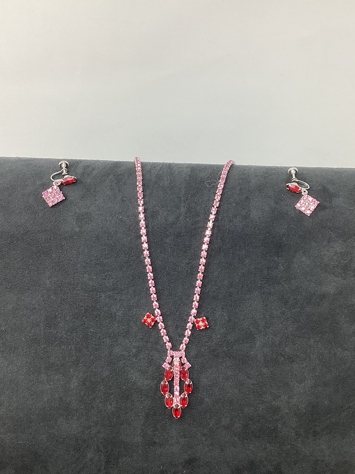 Vintage Pink And Red Rhinestone 16” Necklace Set With Earrings