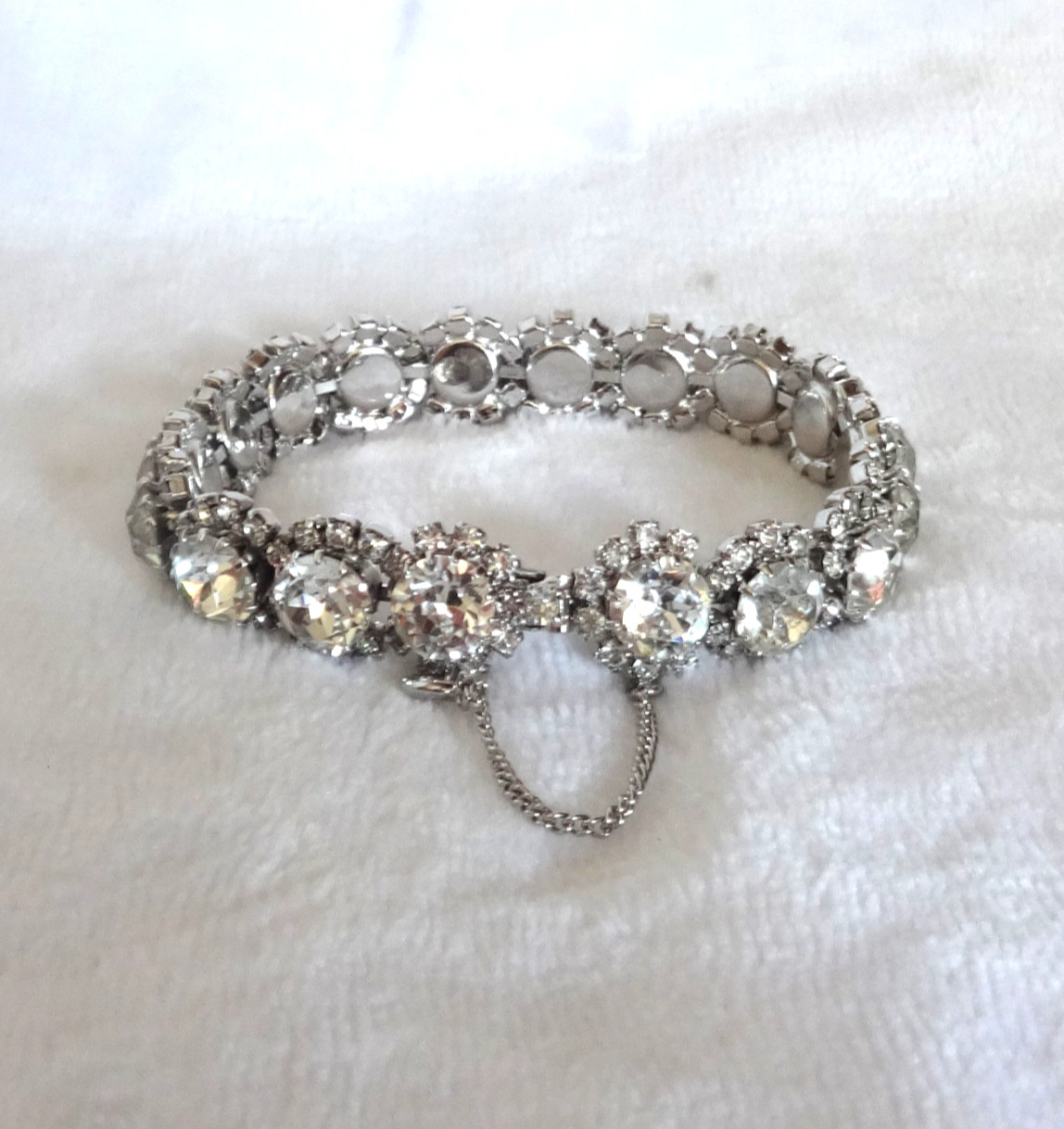 Stunning Vintage Signed KRAMER Clear Rhinestone Bracelet Earrings Set 7”