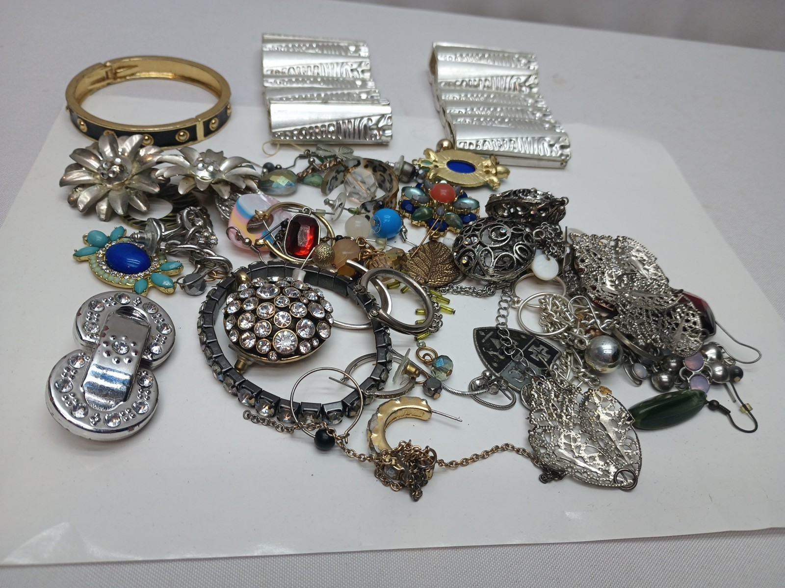 1 Lb REDESIGN/CRAFT FASHION/COSTUME JEWELRY LOT