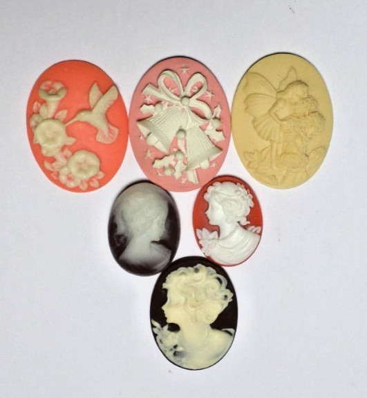 23 of 27-40mm Mixed Lot of Vintage Oval Cameos Cabs, for Pendant Settings Mint