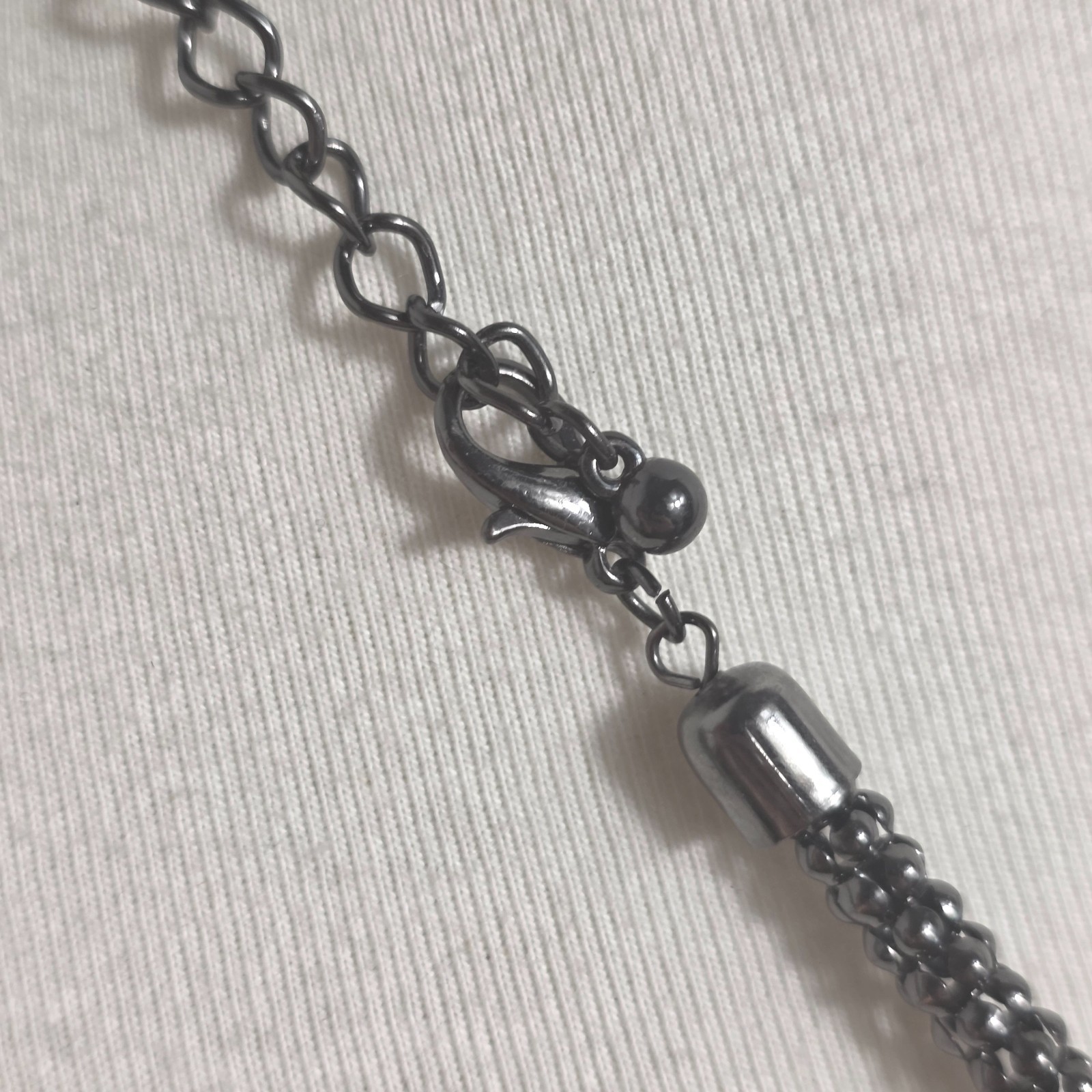 Gunmetal Gray Hammered Metal Heart-Shaped Leaf Pendant Necklace