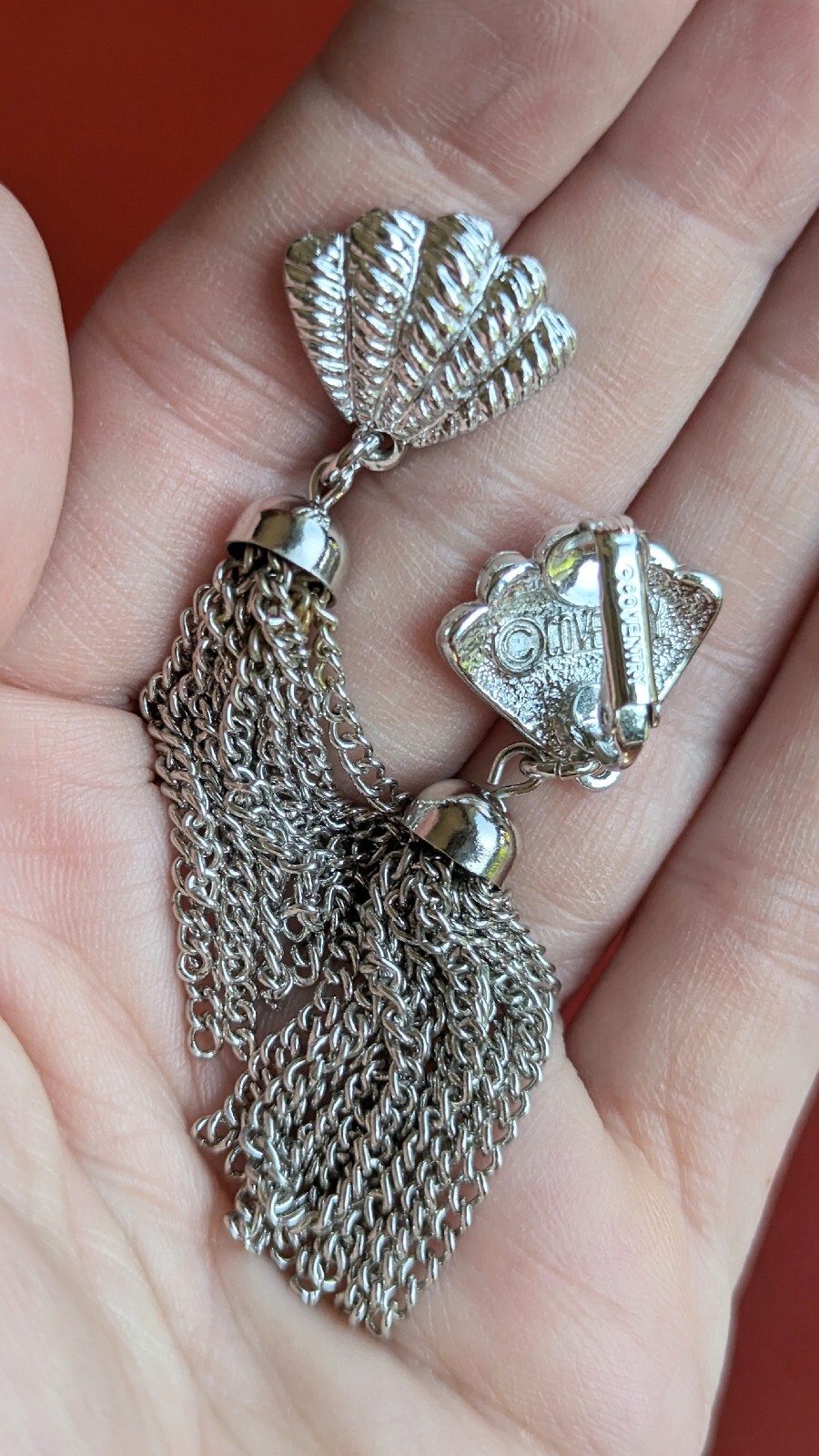 Vintage Sarah Coventry Silver Tone Shell Chain Tassel Dangle CLIP Earrings