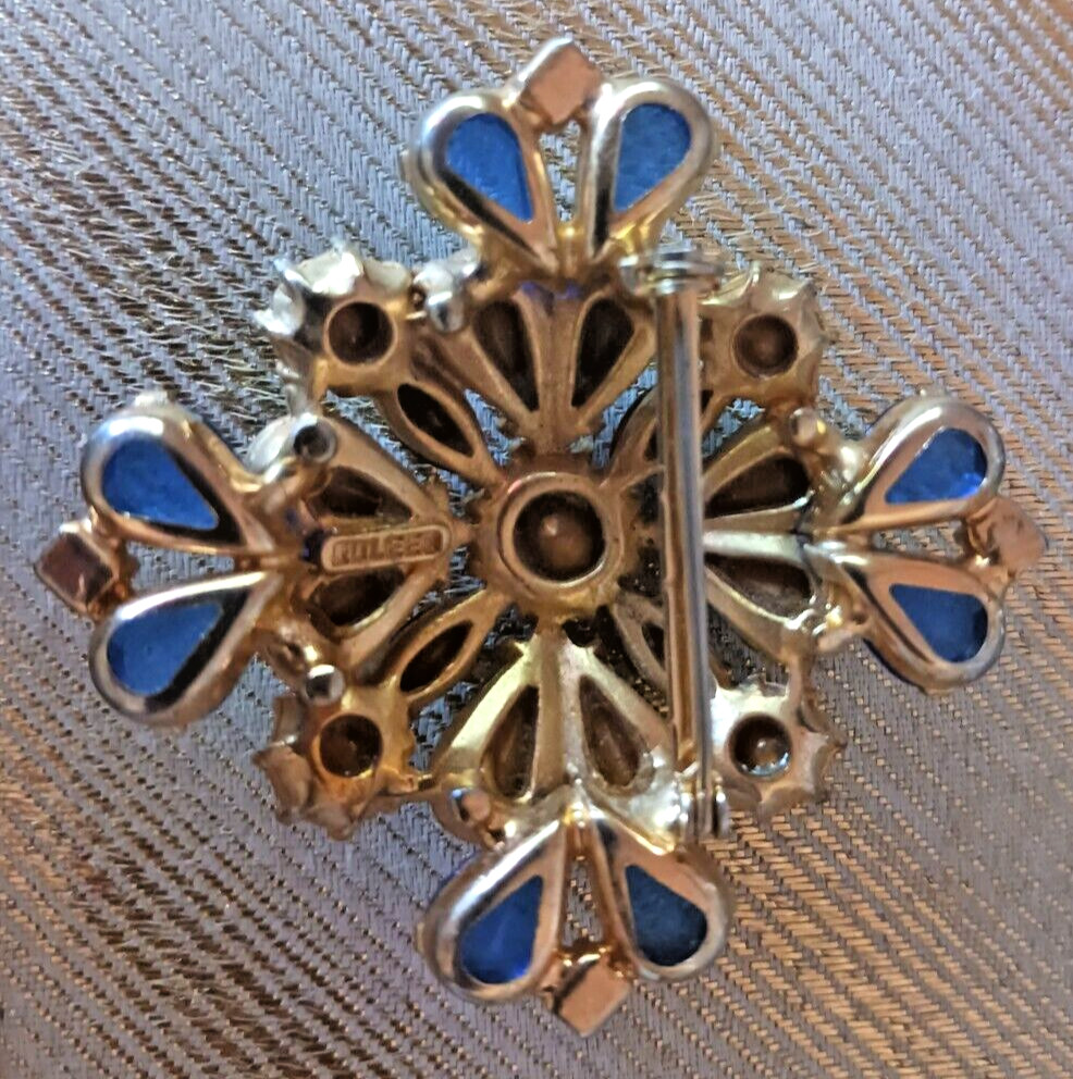 2 1/4 X 2 1/4″ VINTAGE EDLEE MALTESE MULTI COLOR RHINESTONES CROSS SHAPED BROOCH