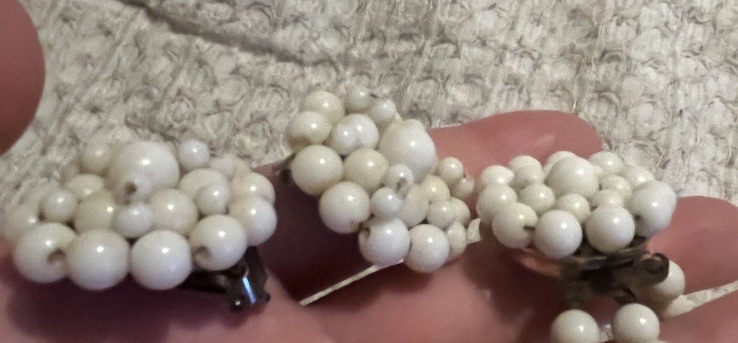 Vintage Costume Jewelry Set Bracelet Clip On Earrings White Beaded Japan Retro
