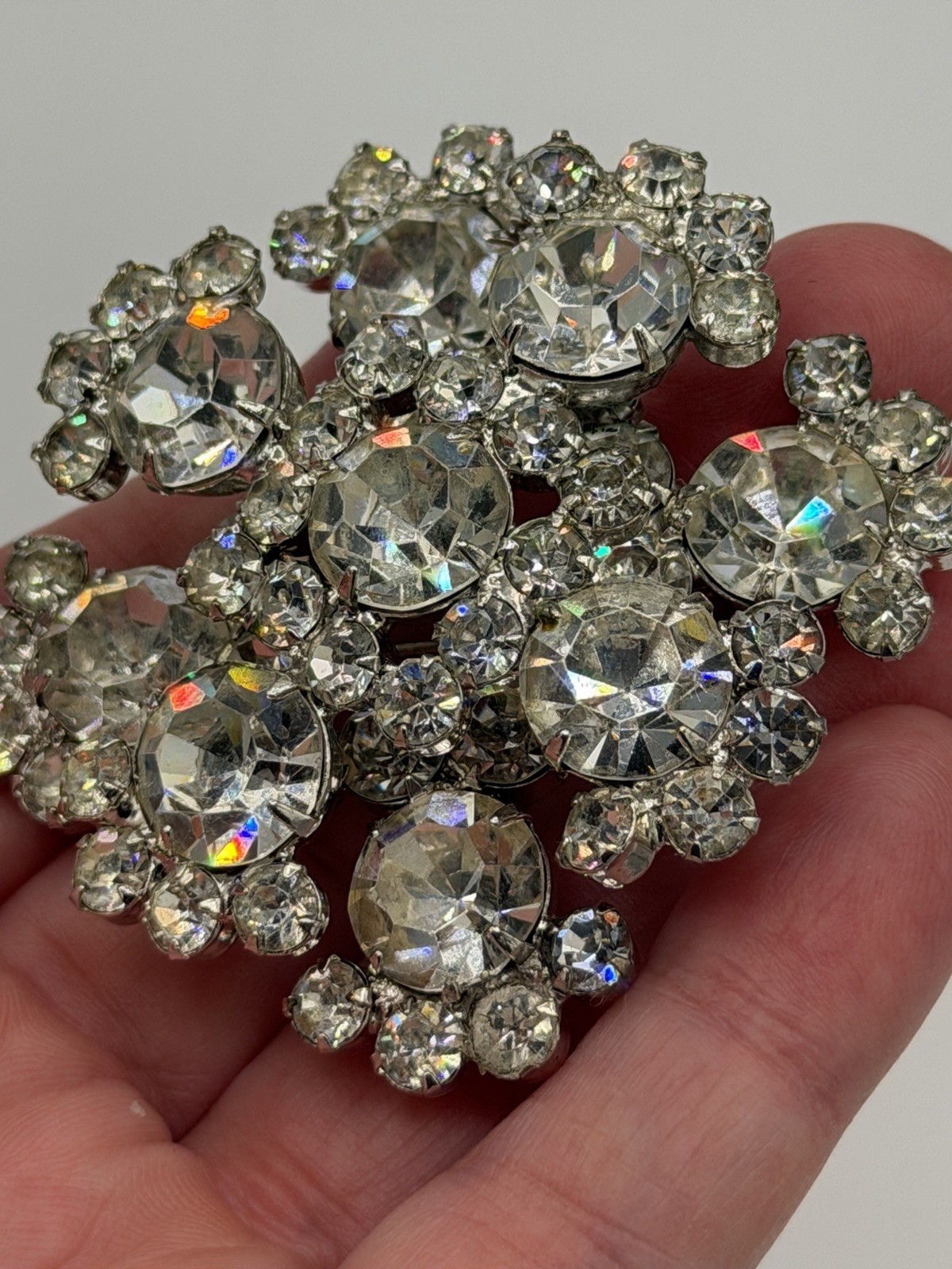 Vtg JULIANA Clear Crystal Glass Rhinestones Snowflake Sparkle Brooch Pin READ