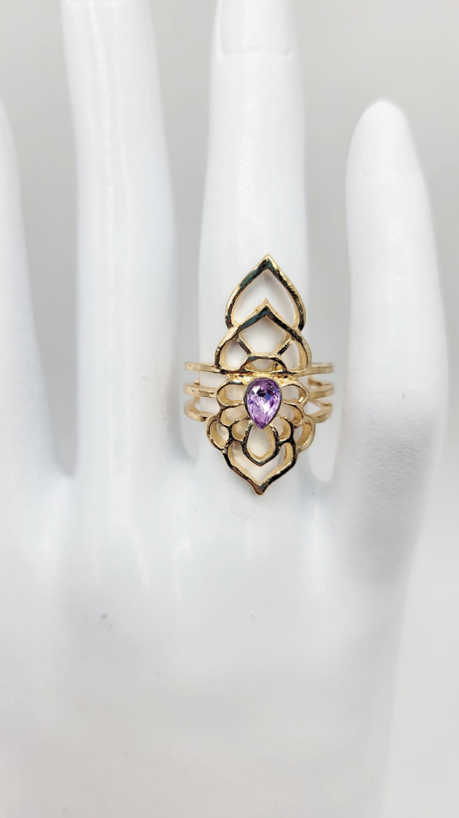 Purple Rhinestone Ornate Gold Tone Metal Women’s Ring Size 5.5 Costume Jewelry