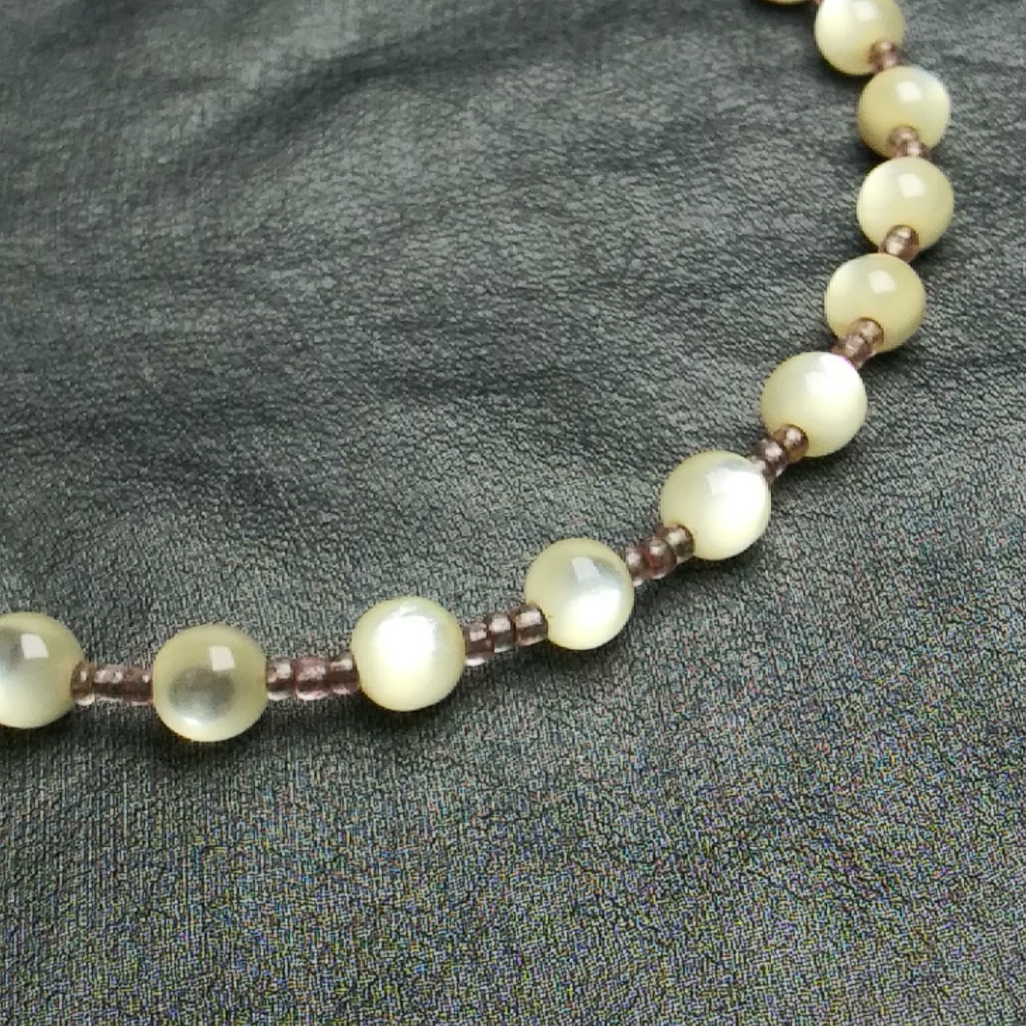 Moonglow Lucite & Glass Bead Choker Necklace 14″ Handmade Vintage Beads