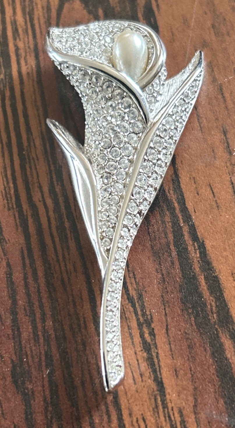 Swarovski Calla Lily Flower Brooch Swan Logo