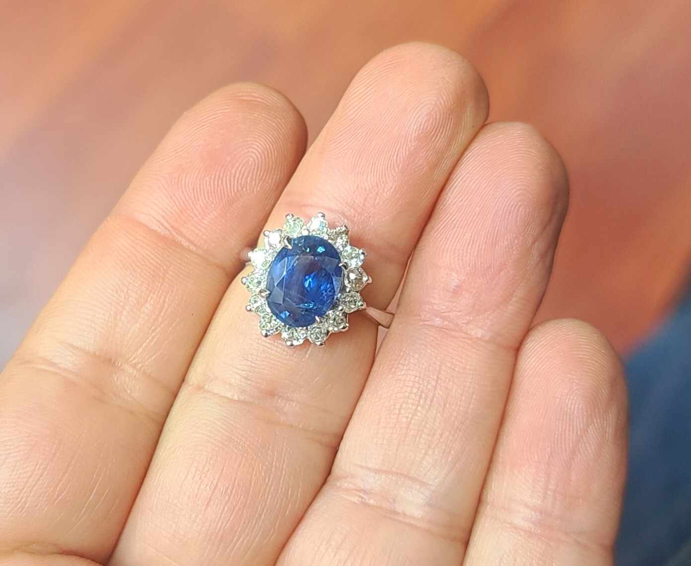 Vintage 14K White Gold Engagement Ring 4.66ct. Natural Blue Sapphire Oval GIA