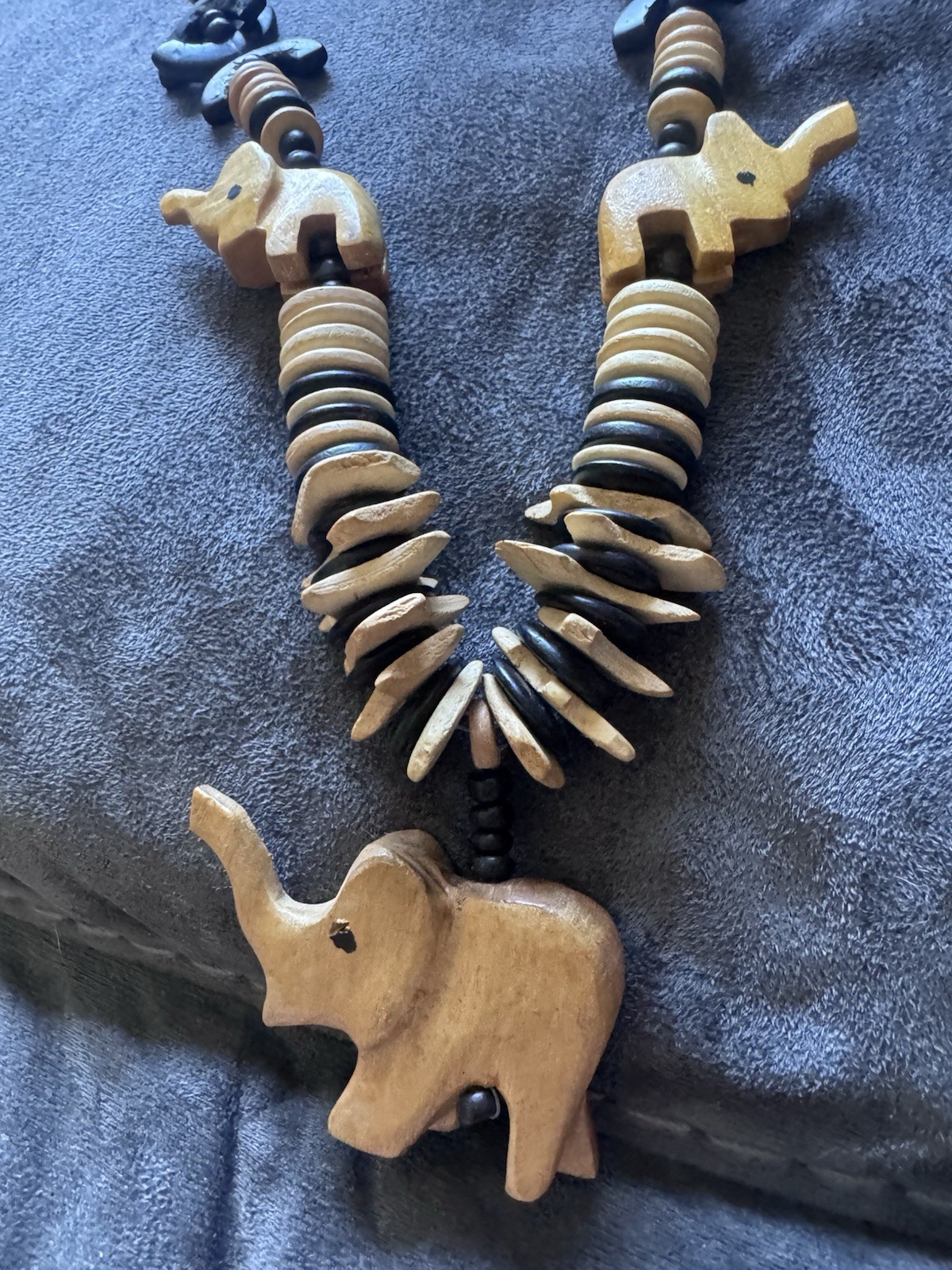 Vintage Elephant And Lion Necklace Carved Wooden Safari African Hand Crafted Art