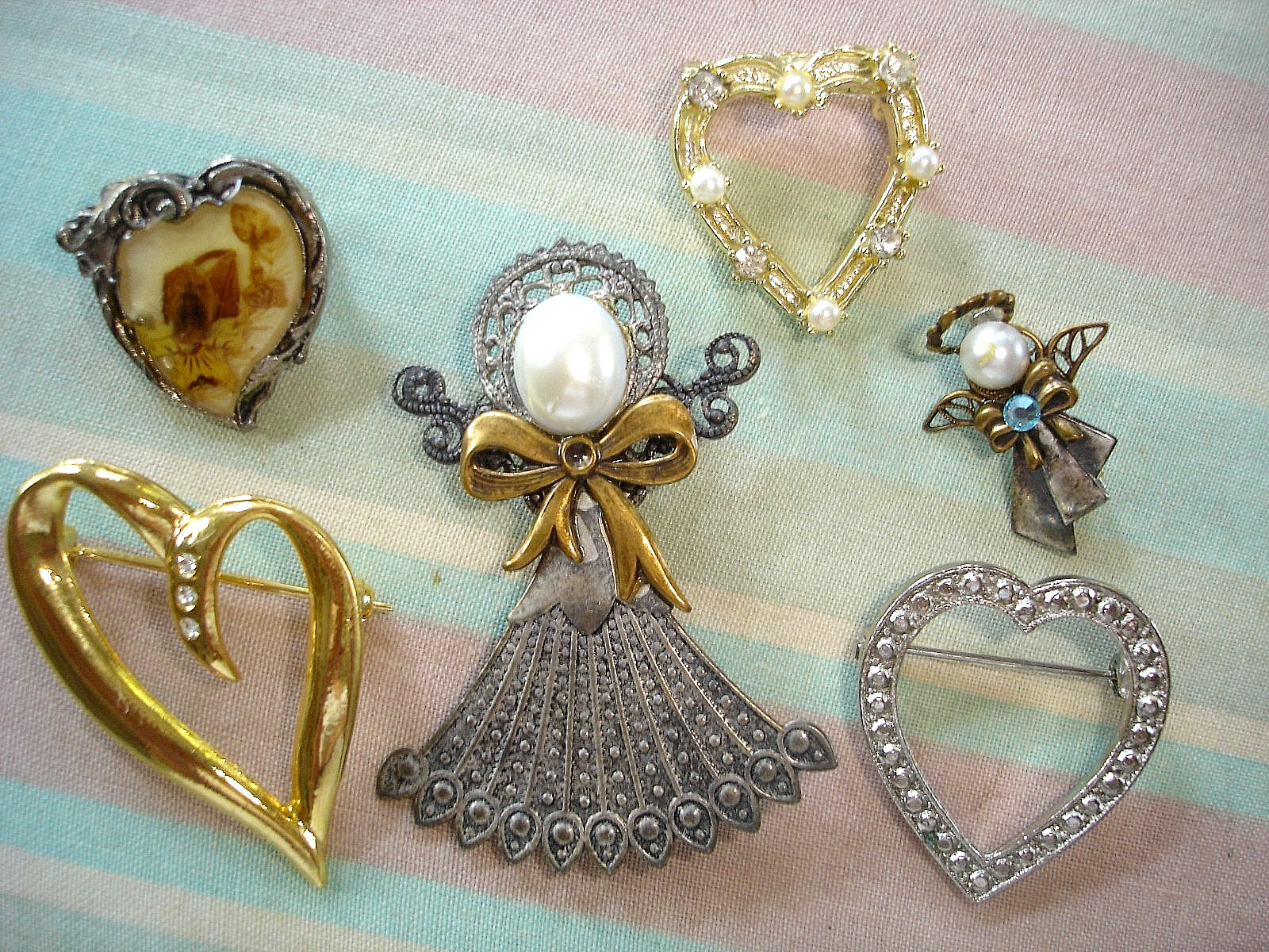 Vintage LOT of 6 HEART & ANGEL Pin Brooches-4 Heart, 2 Angels-Pearls Rhinestones