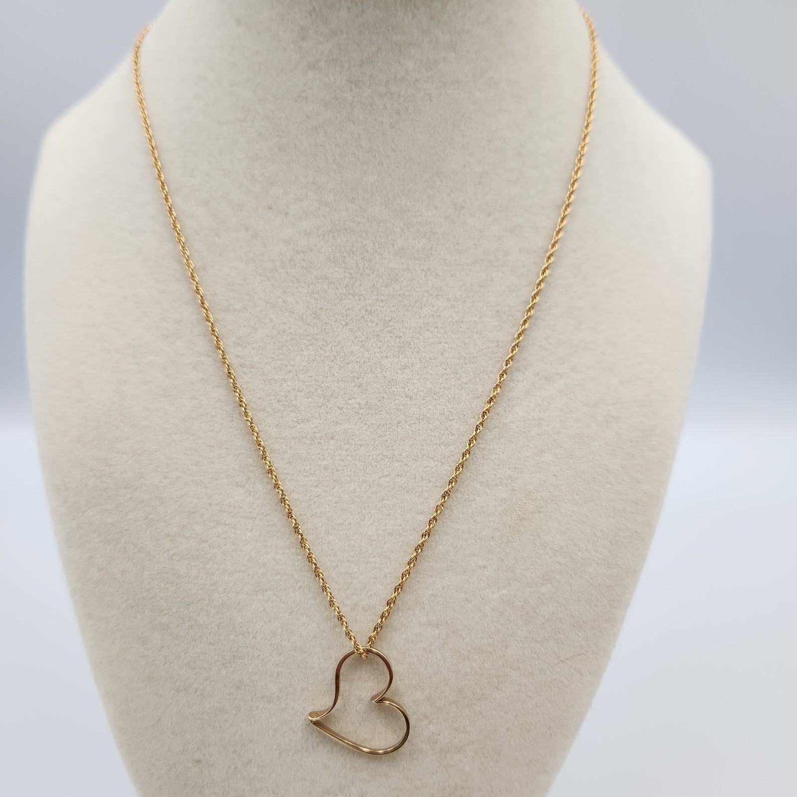 Vintage Delicate 1/20th 12k Gold Filled Chain and Floating Open Heart Pendant