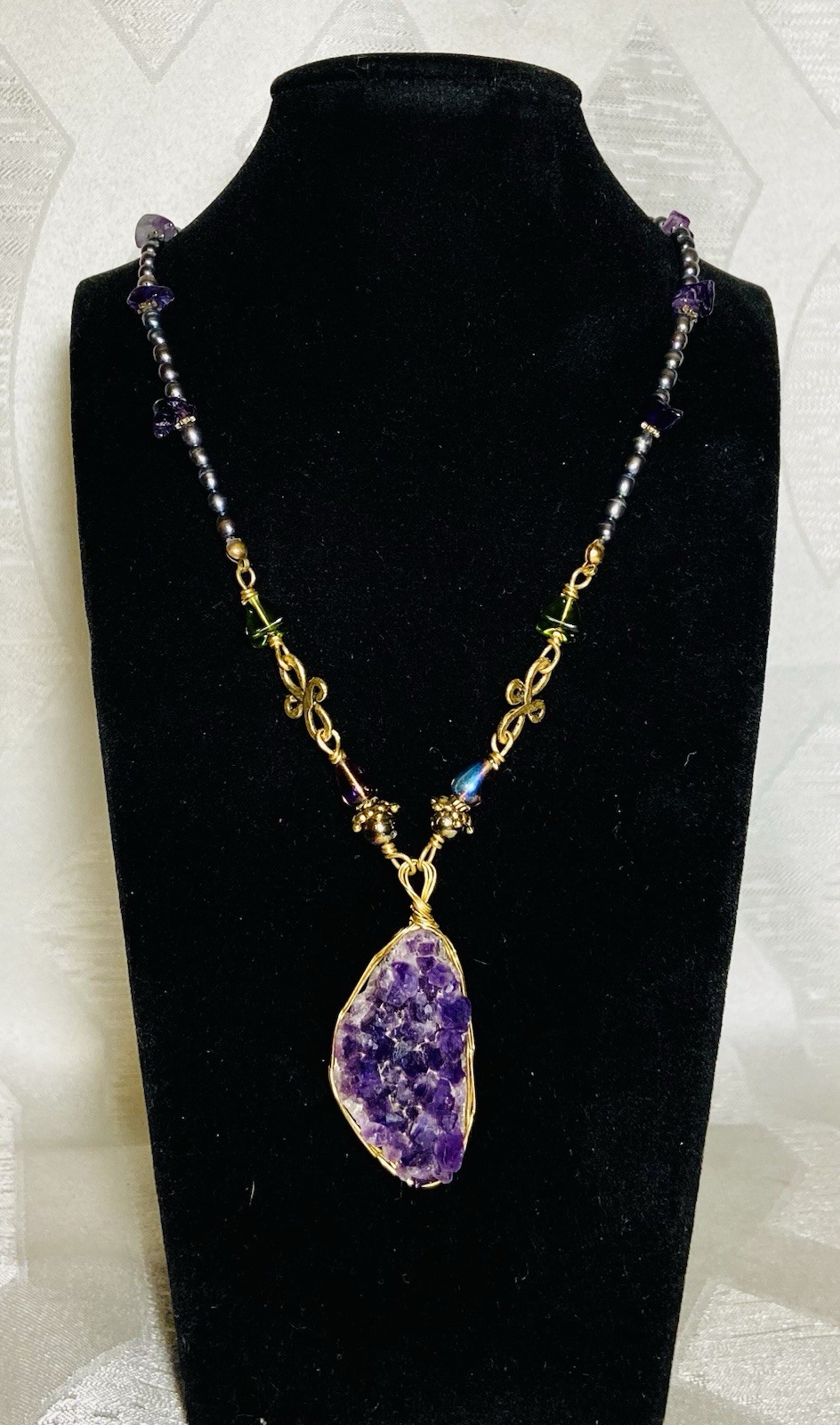 Vintage Amethyst Druzy Pendant Necklace Peacock Pearl Beaded Artisan Boho 18”