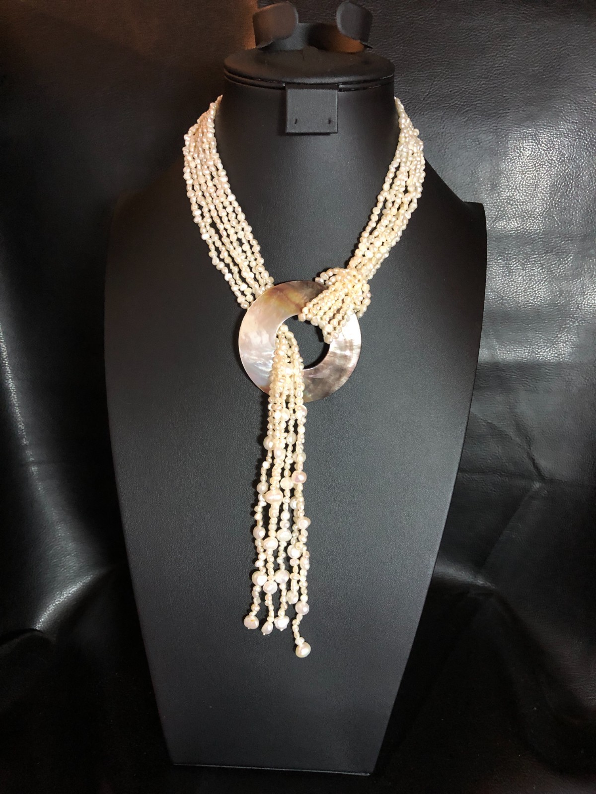 Genuine Cultured Pearl Lariat Necklace Tahitian Mother of Pearl Disk 50″ 8487