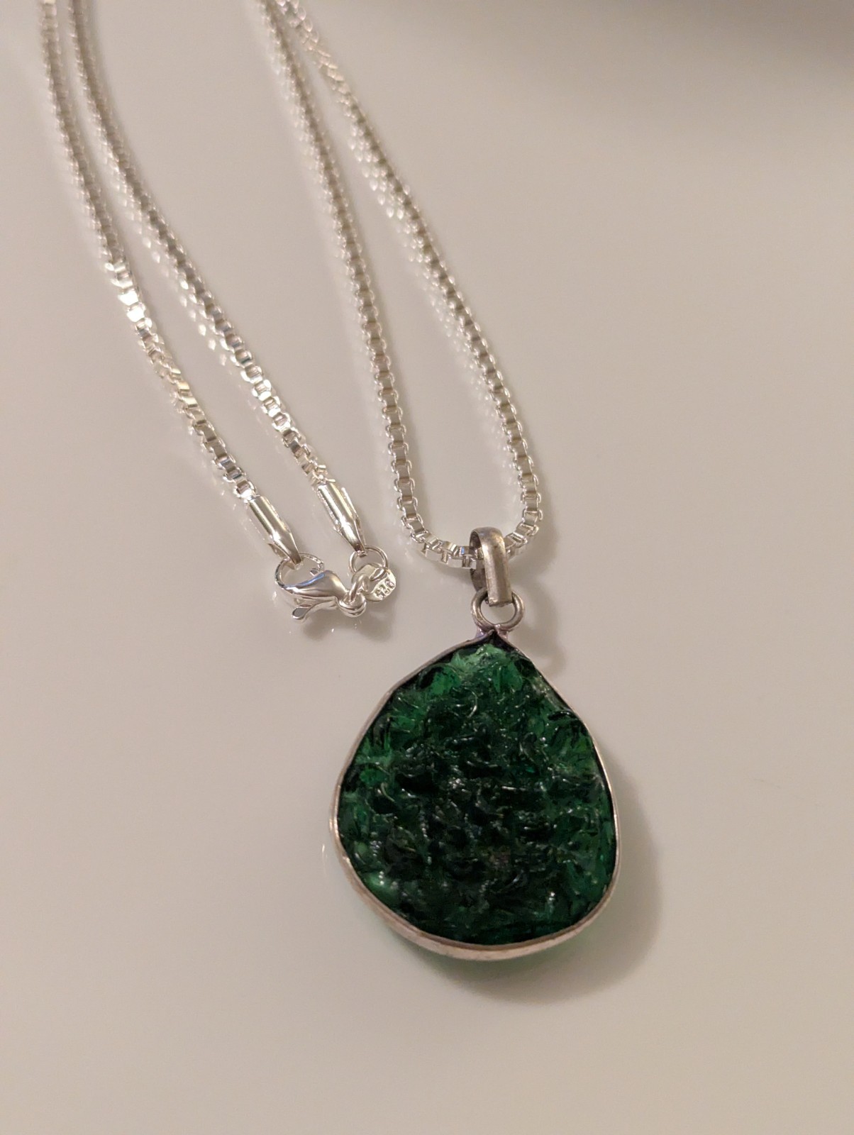 Vintage Sterling Silver Green Art Glass Teardrop Pendant on New 18″ 925 Chain