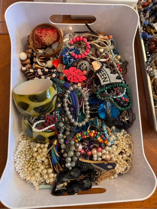 1 Lb of Assorted Jewelry Costume Mystery Resalable All Wearable BUY 3 GET 1 FREE