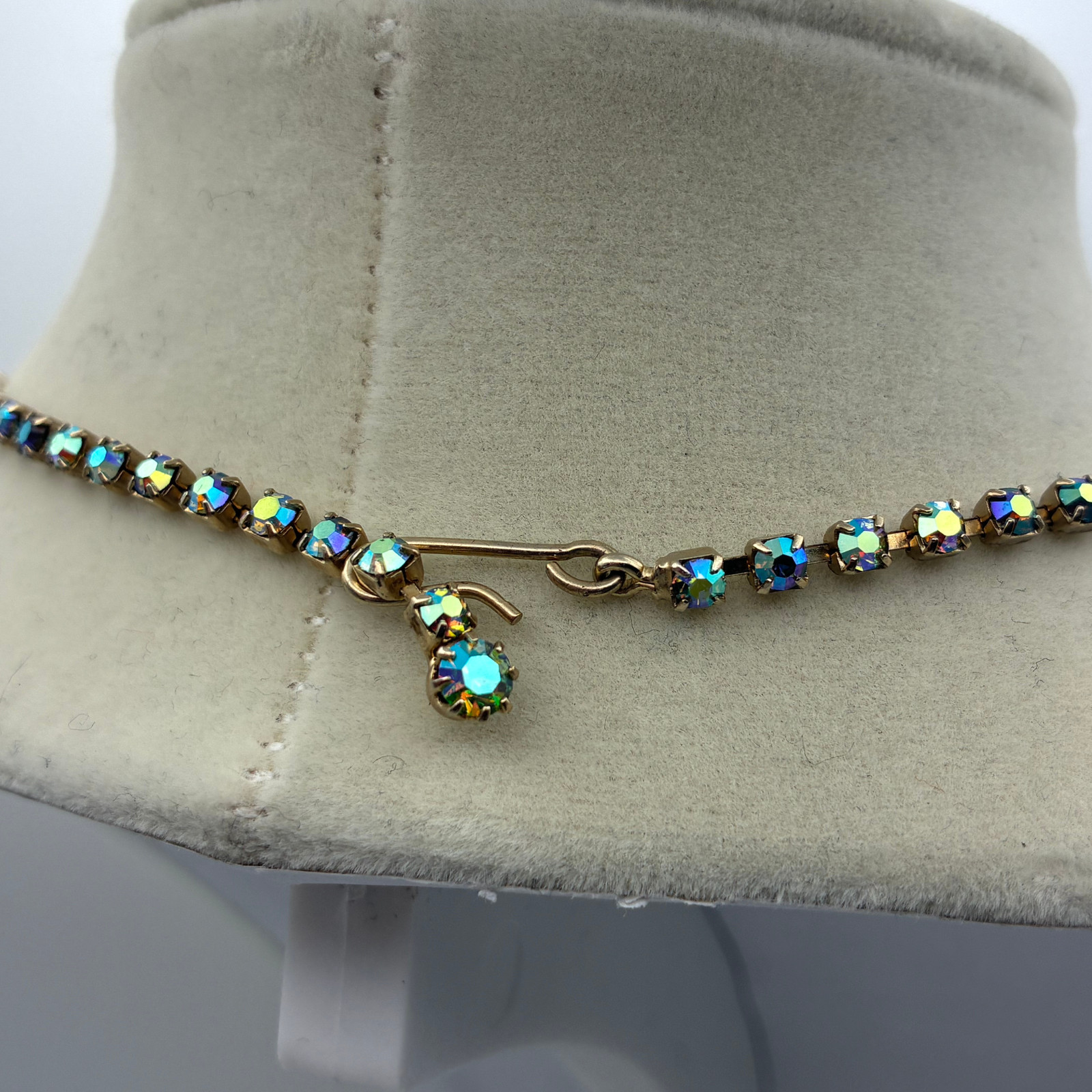 Vintage Aurora Borealis Rhinestone Fringe Necklace Brass Gold Tone 16″