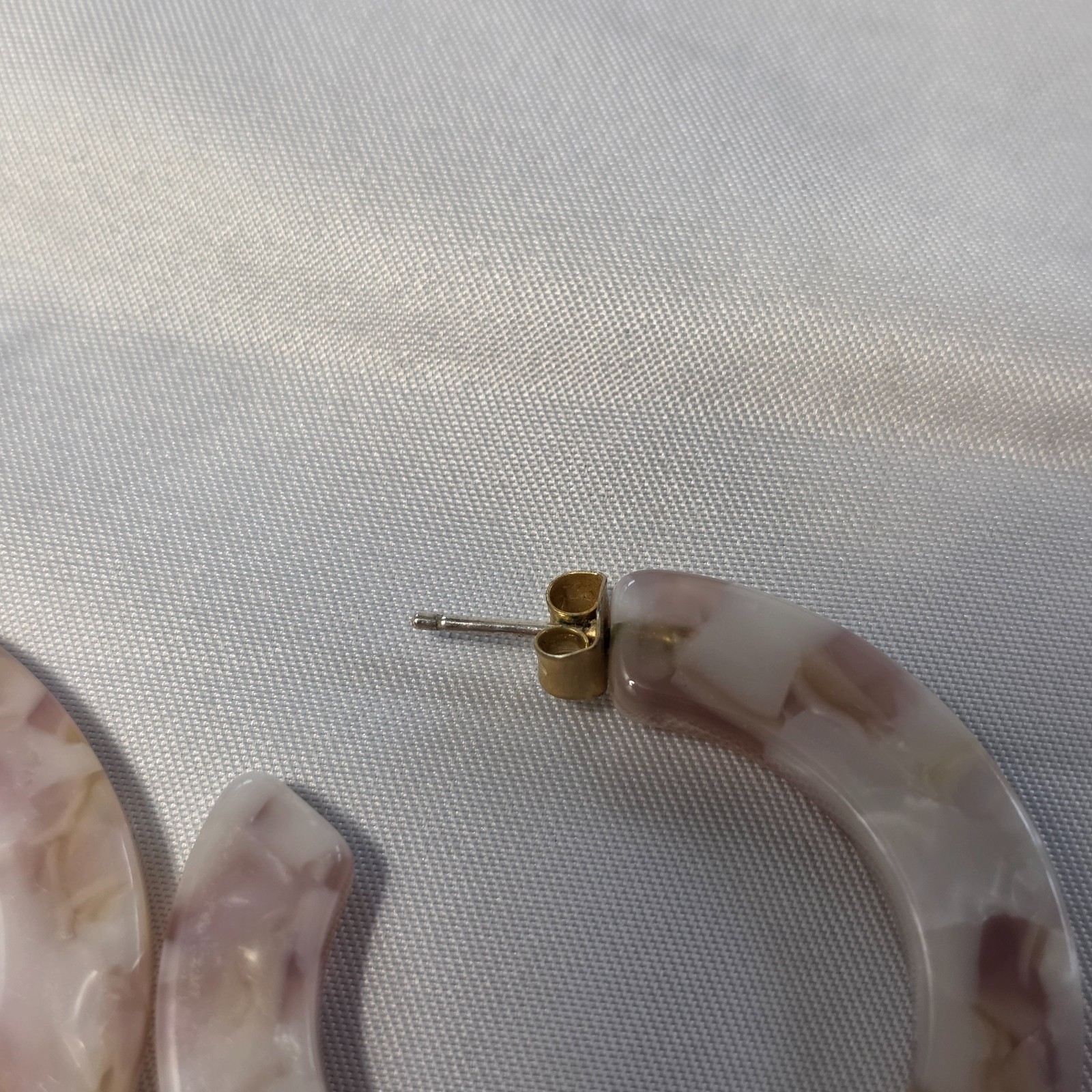 Acrylic Resin C-Shaped Hoop Earrings White and Lavender Polished Tortoise Shell