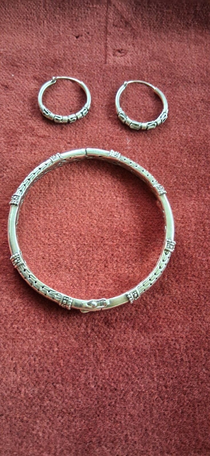 Vintage Sarda 925 silver Dragon Bone bangle bracelet and matching earrings.