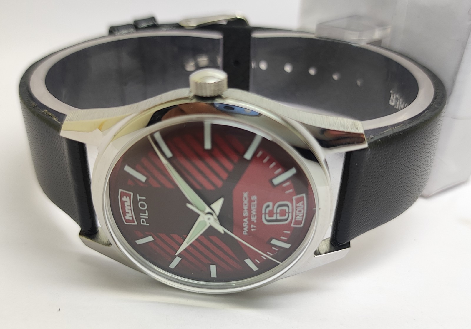 Vintage Hmt Pilot Red Dial 17 Jewels Para Shock Mechanical hand winding Watch