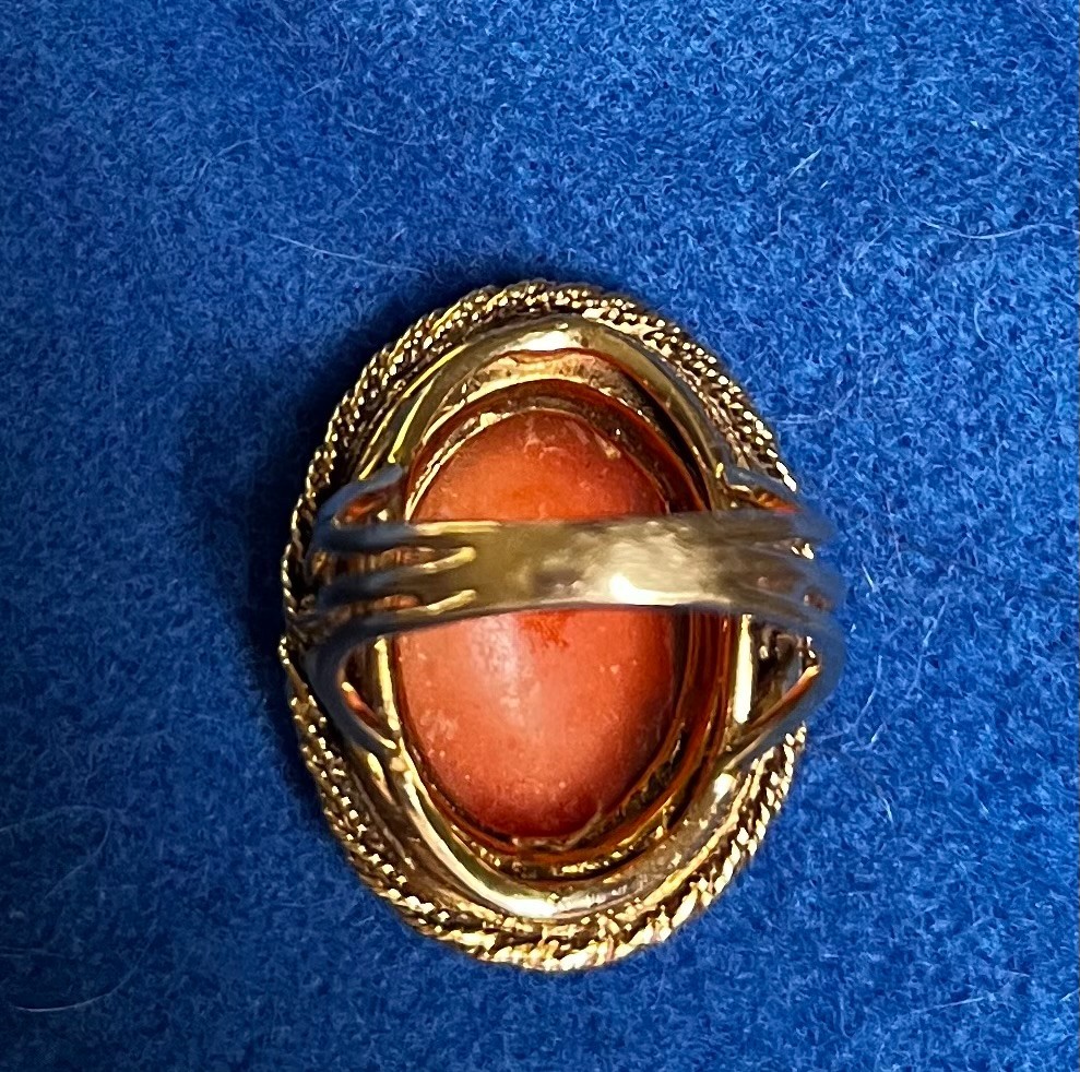 Vintage Mid Century Shell Cameo Ring Seed Pearl Halo 14 kt Gold Size 6