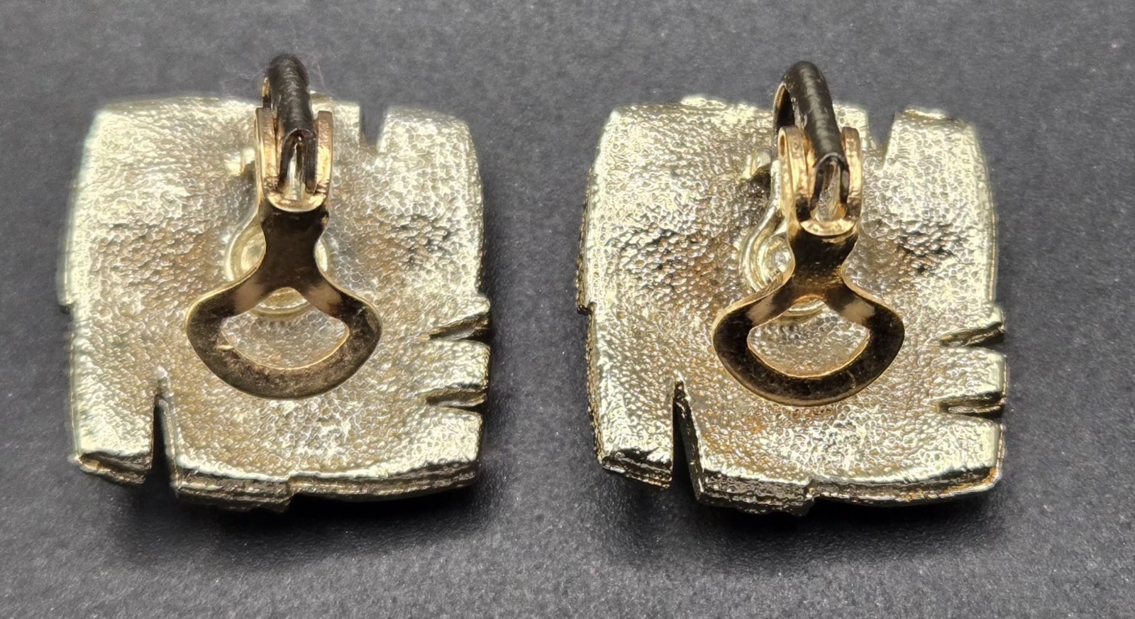Vintage Modernist Textured Gold Tone Square ClipOn Earrings Clear Crystals 80s
