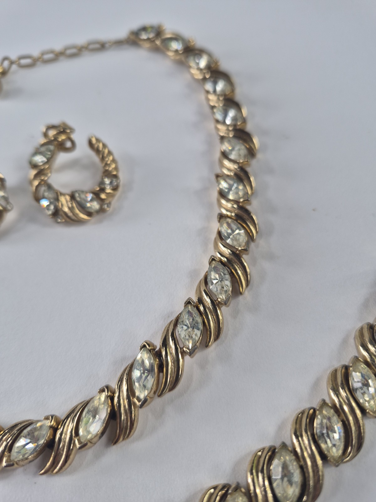 Vintage Crown Trifari Rhinestone Necklace Bracelet Earrings Full Set Original