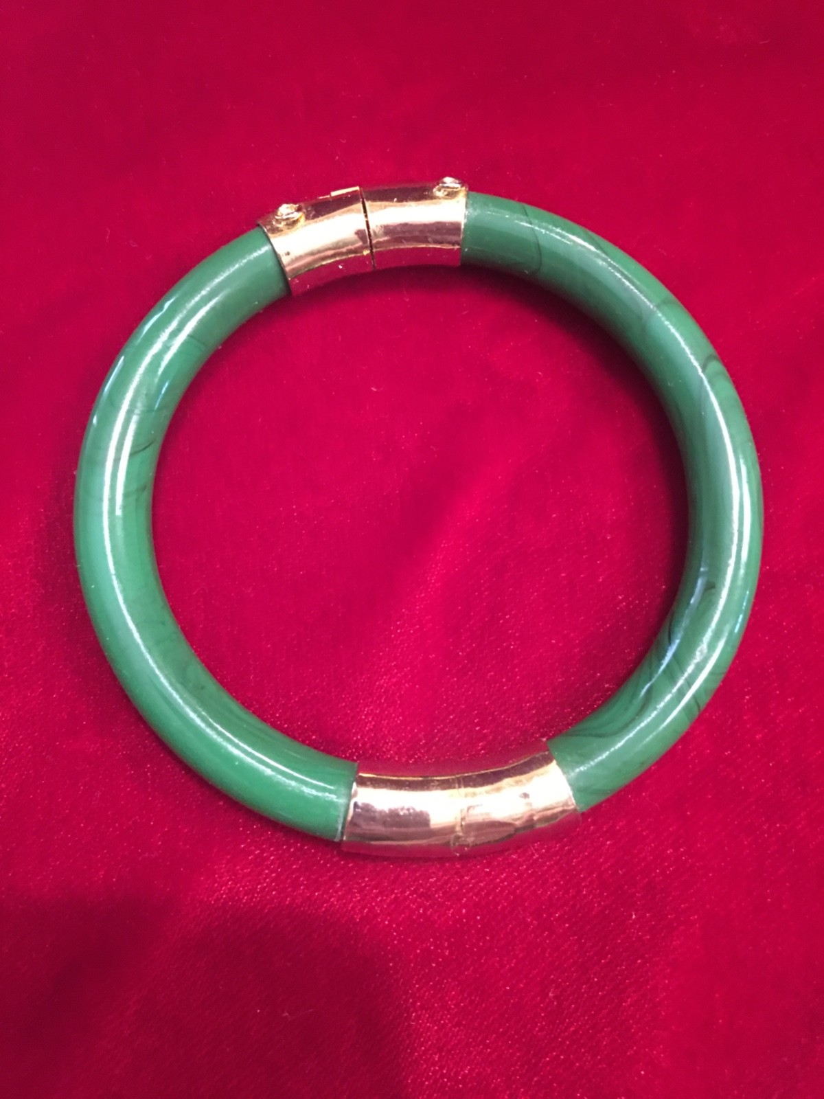 Vintage Chinese Jade Gold Hinged Bangle Bracelet Spinach Green Size 7.5 ⭐️