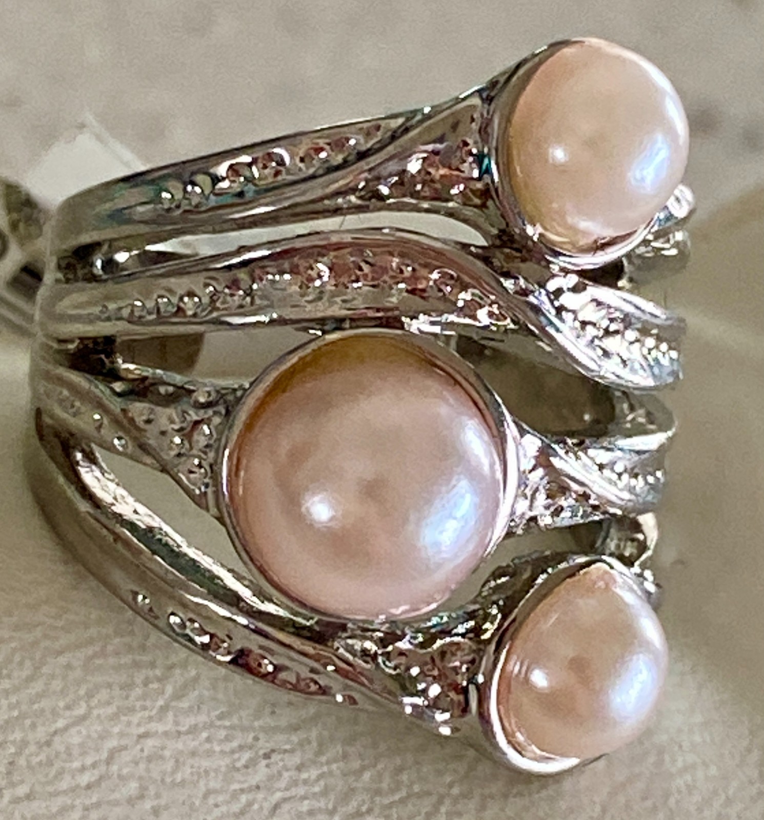 Faux Pearl Vintage Style Statement Cocktail Ring Band Size 6