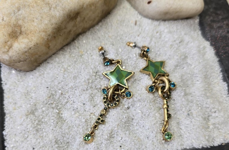 Vintage Pilgrim Danish Dangle Earrings